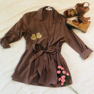 Long brown blouse perfect for Fall!